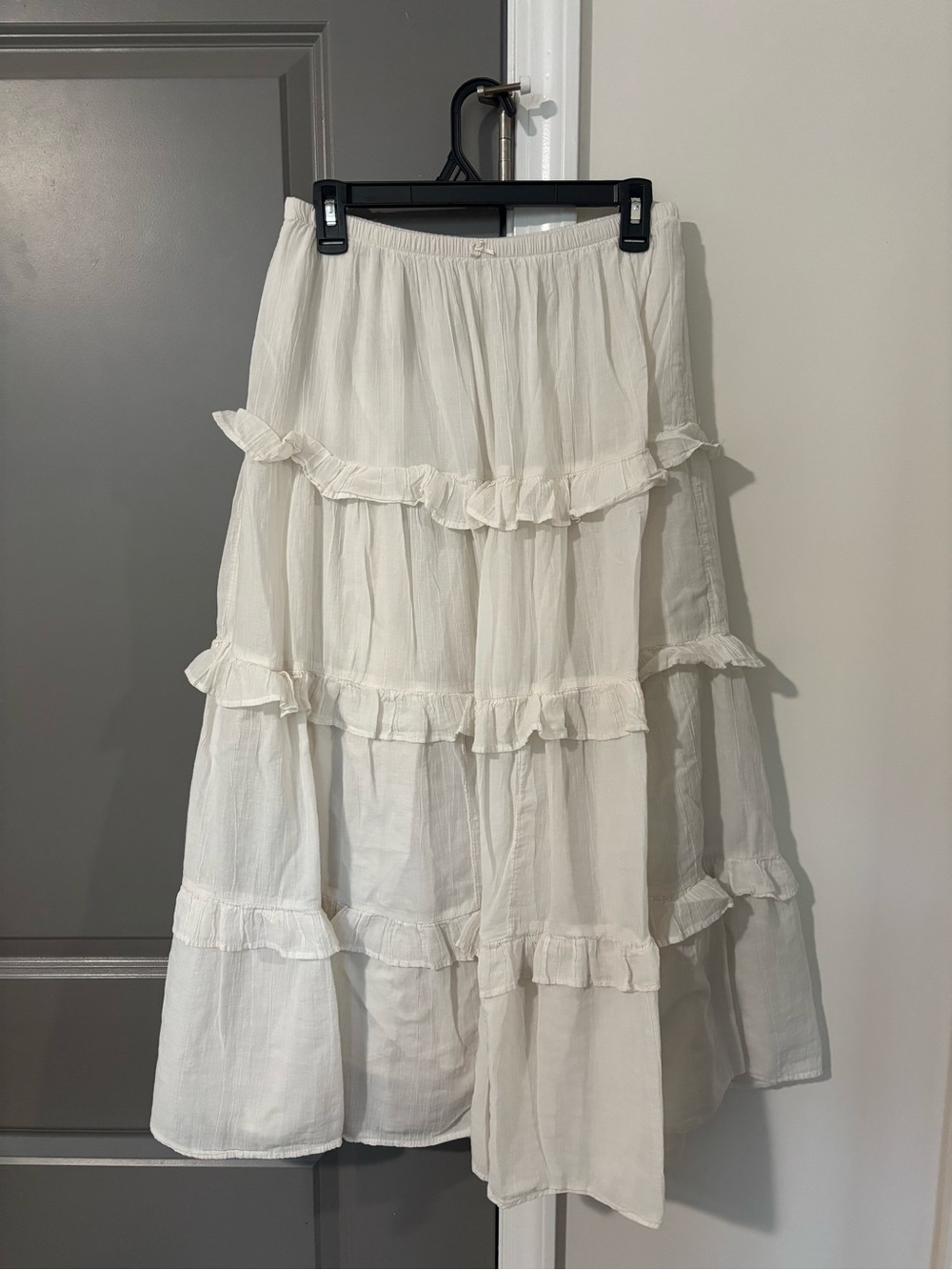 Aerie Cream Ruffle Tiered Maxi Skirt